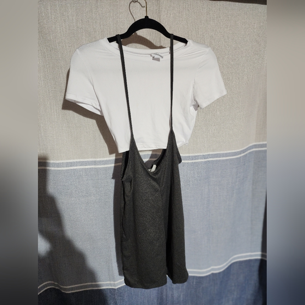 White an gray top an spandex sports